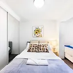 Spacious Newly Furnished 2Bed Apartment In South Brisbane